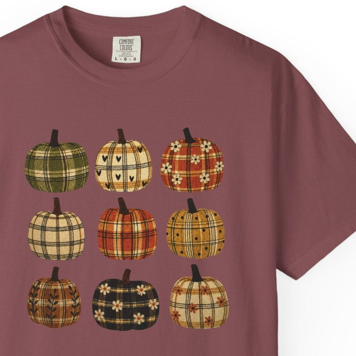 plaid pumpkins T-shirt