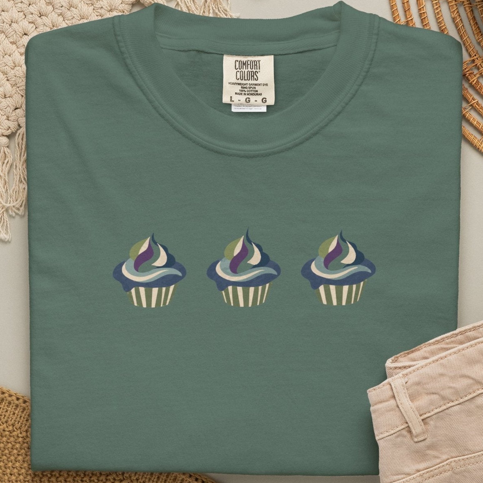 swirl cupcakes CC1717 T-shirt